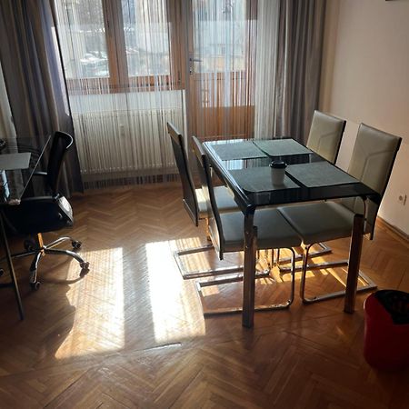 Romana 100 Sqm Deluxe Apartament Bucharest Exterior photo